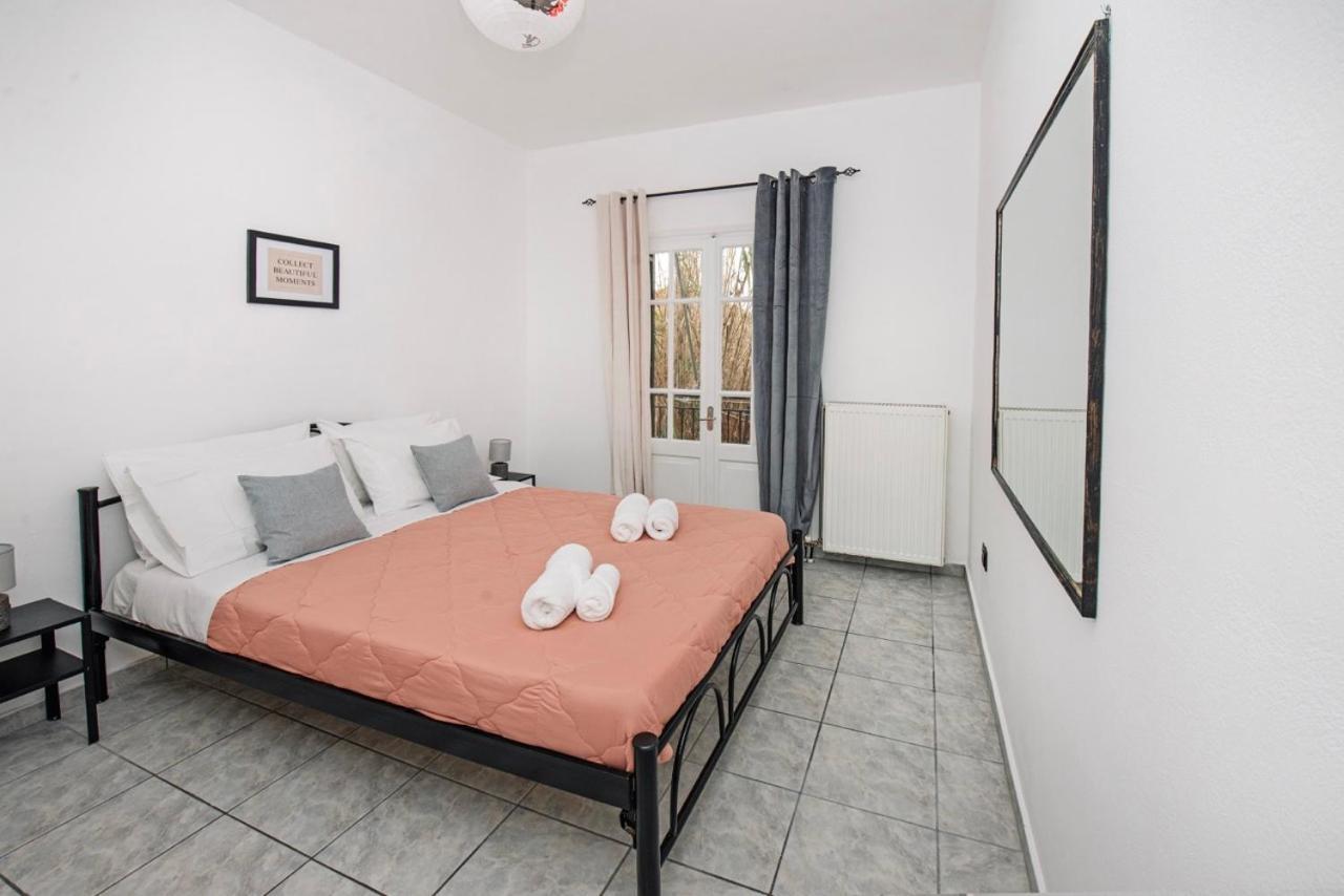 Ionian Luxury Apartments Perama  Bagian luar foto