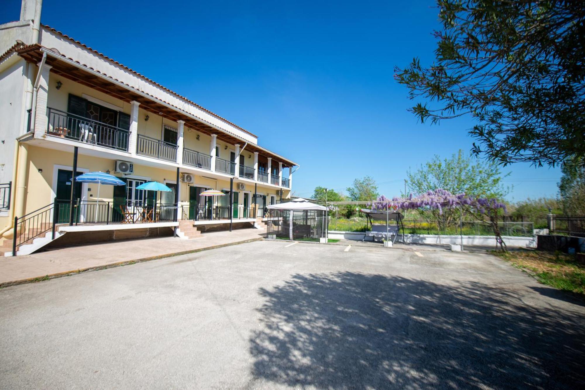 Ionian Luxury Apartments Perama  Bagian luar foto